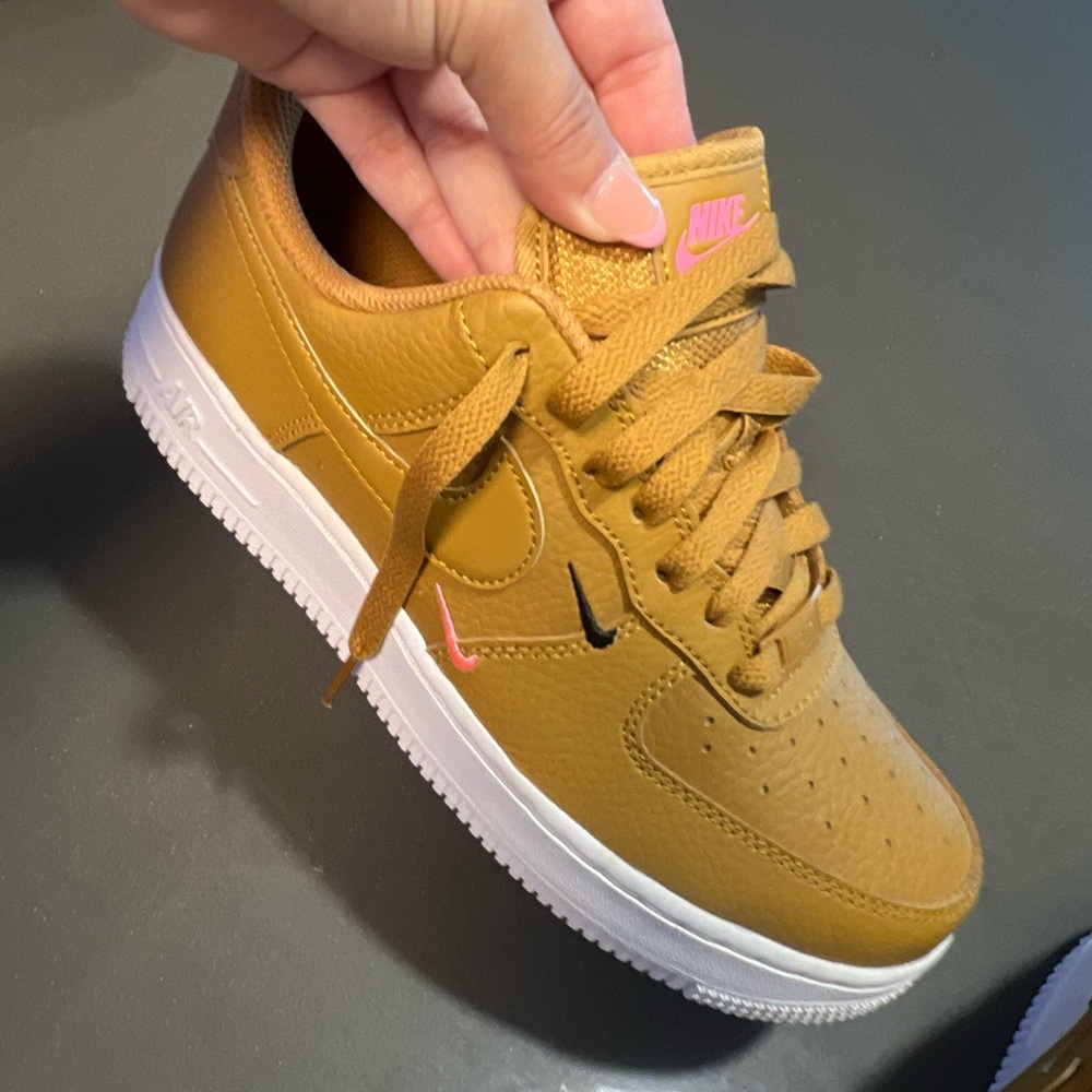 Nike Air Force One Women’s Brand New!!